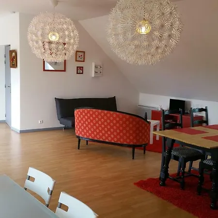 Les Charmilles Apartment *